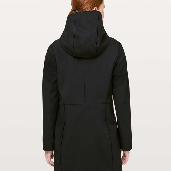 Rare Lululemon Glyde Along Softshell Black Size 2 - Picture 2 of 11